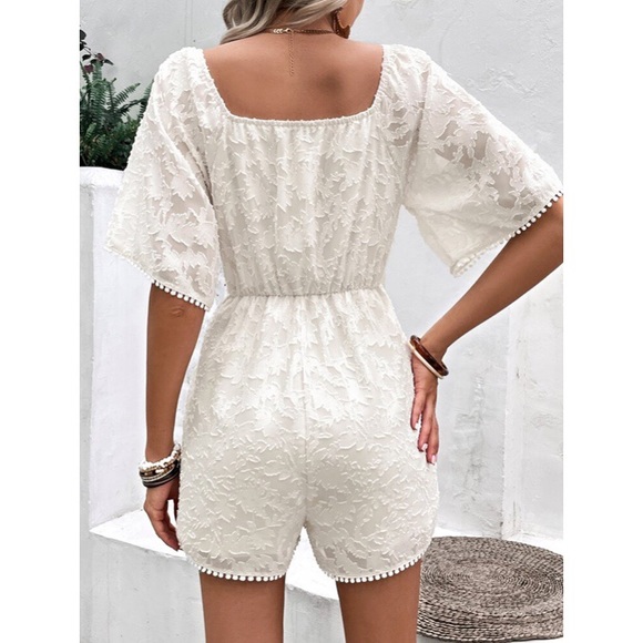 🐚 ELEGANT APRICOT CUT OUT ROMPER! - Picture 3 of 6